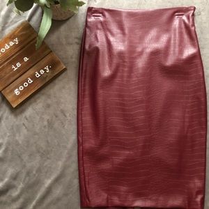 Faux tortoise print skirt